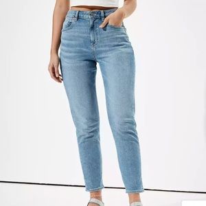 American Eagle Mom Jean